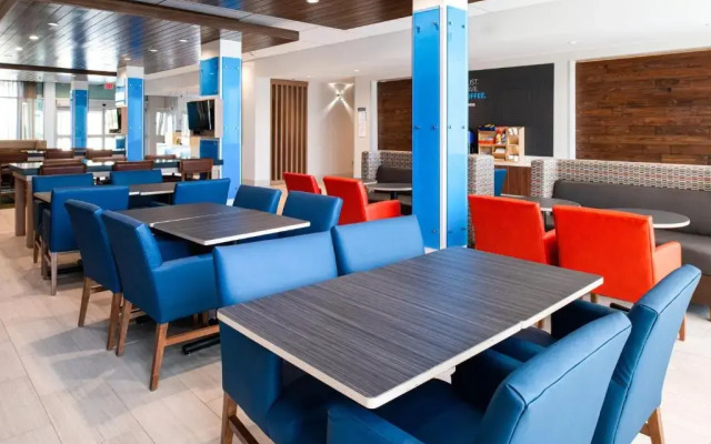 Holiday Inn Express & Suites Elko by IHG