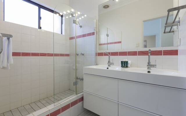 Cottesloe Sea Salt Abode