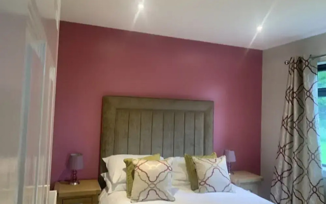 Birch Lodge 20 With Hot Tub, Newton Stewart