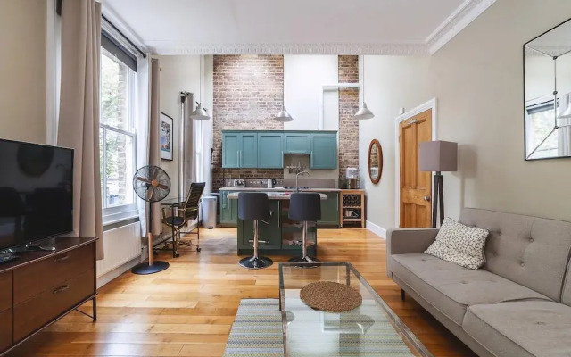 Charming One-Bed Oasis in Hammersmith