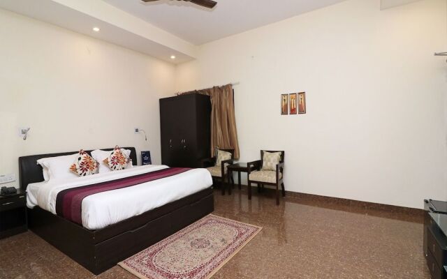 OYO 14890 Siddharth Villa