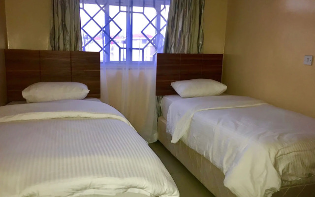 Milimani Executive Suites With Pool