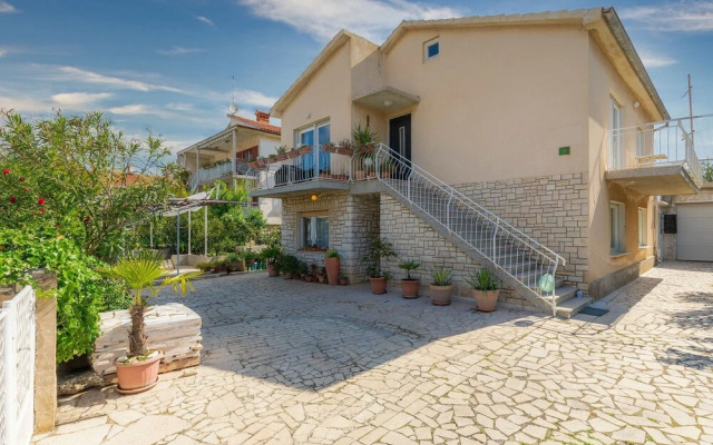 Laura Pula in Pula With 3 Bedrooms and 3 Bathrooms
