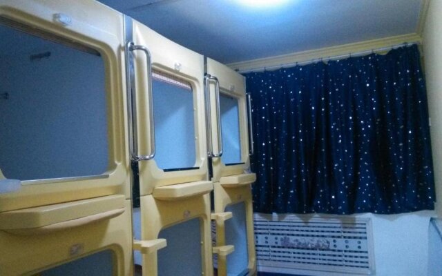 Shangjian Capsule Hotel