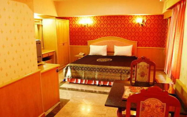 13 Coins Airport Minburi