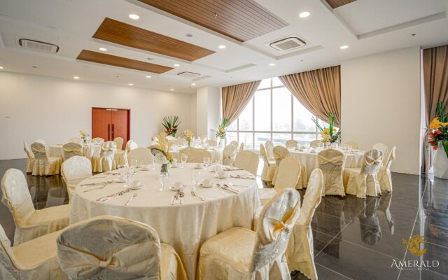 Amerald Resort Hotel Desaru