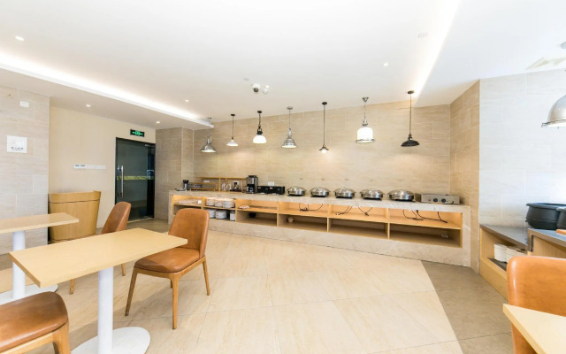 Ji Hotel