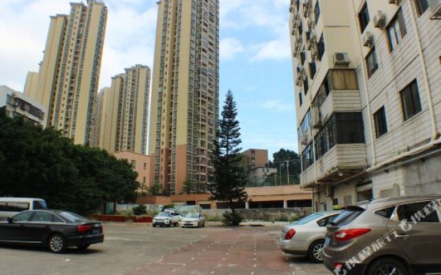 Hanting Hotel Zhuhai Qianshan Mingzhu Nan Road