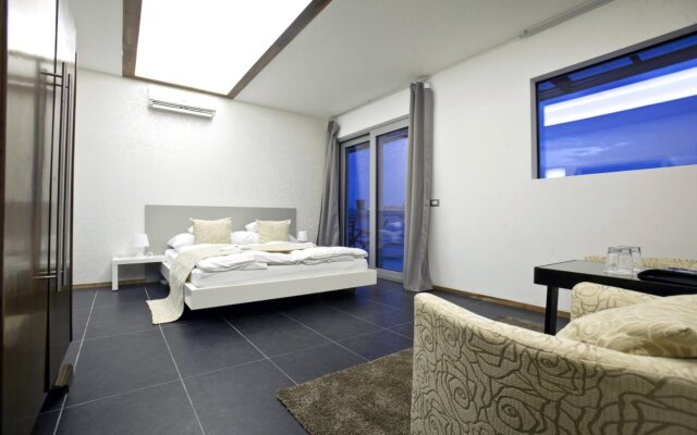 Parliament Penthouse Boutique B&B