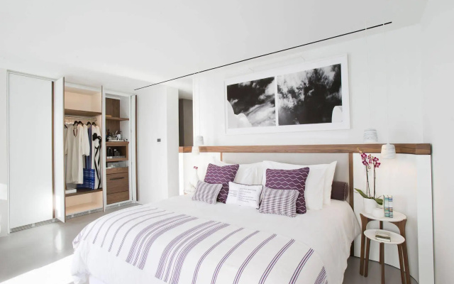 Grace Hotel, Auberge Collection