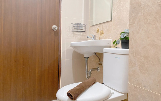 Cozy And Good Place 2Br Transpark Cibubur Apartment