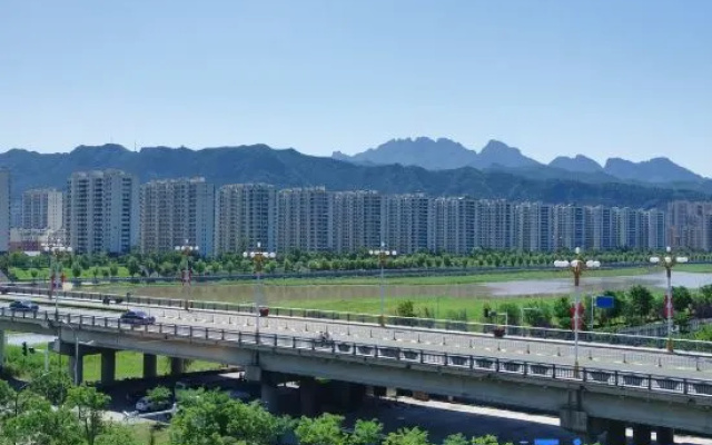 Vienna Hotel (Chengde Xiabancheng Huaming Service Outsourcing Industrial Park) – Outside – Chengde