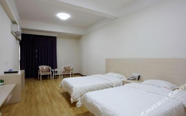 Jingzhou West Hotel