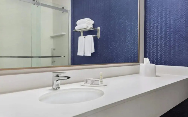 Fairfield Inn by Marriott Tracy