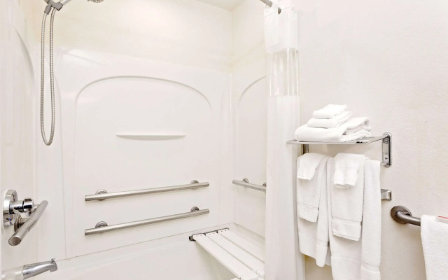 Microtel Inn & Suites by Wyndham Middletown