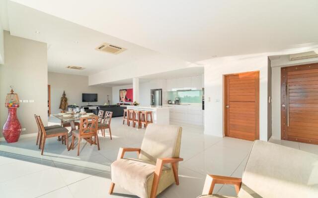 Tropical Sea View Residence