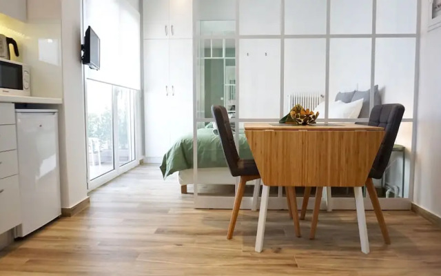 Warm & Cozy Studio in Athens