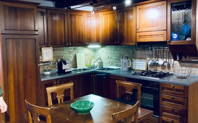 Hesperia Apartment