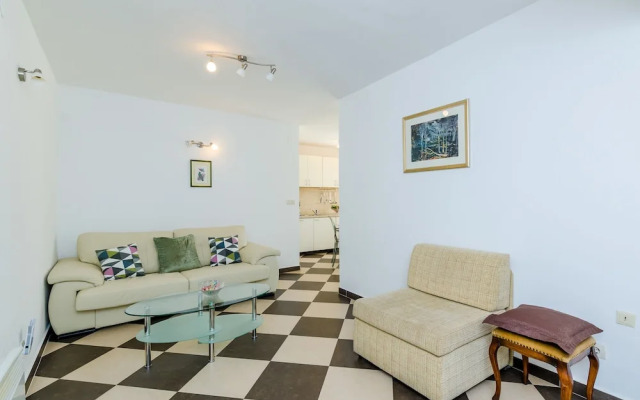 Beautiful Sea View Apartments