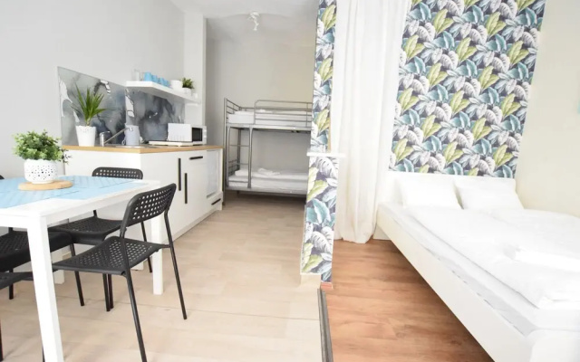 Budget Apartment by Hi5 - Vámház 5.
