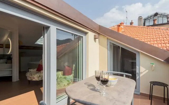 Rooftop Nest in Como City Center
