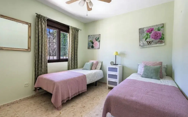 Fantastic 7-bed Villa in Alhaurin de la Torre
