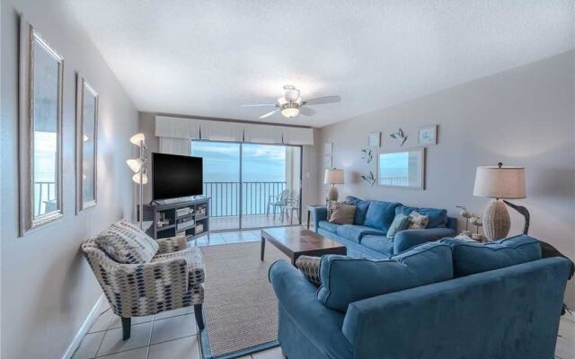 Las Brisas 404 - Three Bedroom Condo