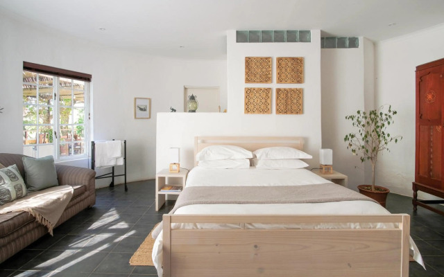 Kogman and Keisie Guest Farm