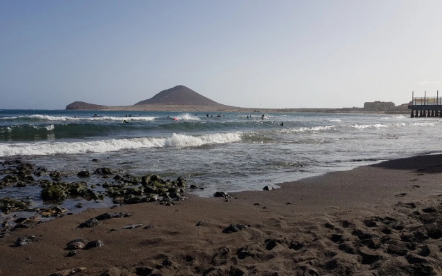Acosta El Medano 2 Bedrooms 2 mins beach
