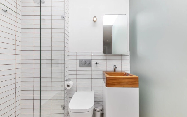 Studio With City Views