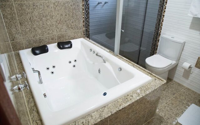 Hotel e Pousada Dona Lídia