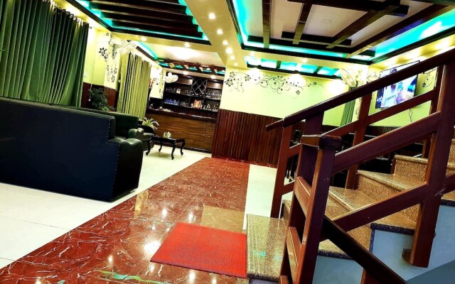 Hotel Arhant Inn