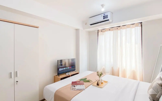 Simple Studio Room At Meikarta Apartment Near Aeon Delta Mas – Guest Rooms – Cikarang