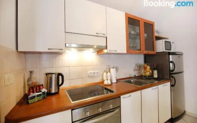 Stomorica Apartments