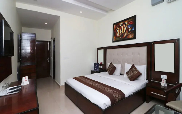 OYO 1617 Palm Retreat