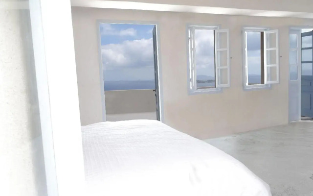 Apocosmo Resort