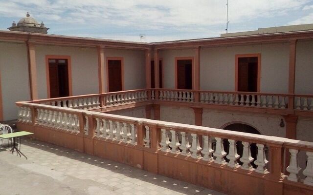 Happy Dream's Hostel