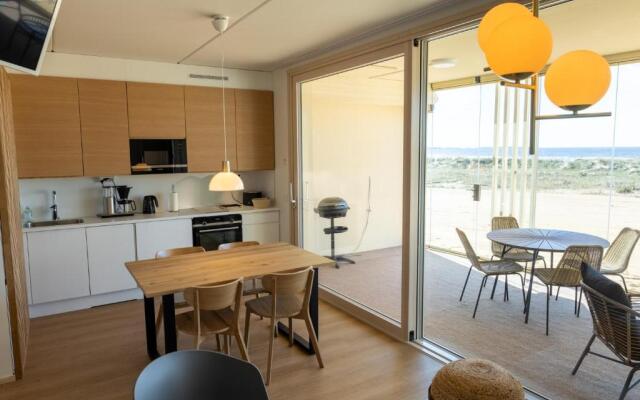 Marina Resort A2