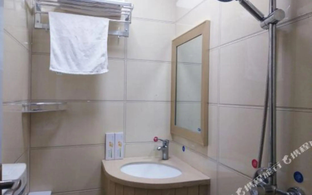 Yijia Apartment