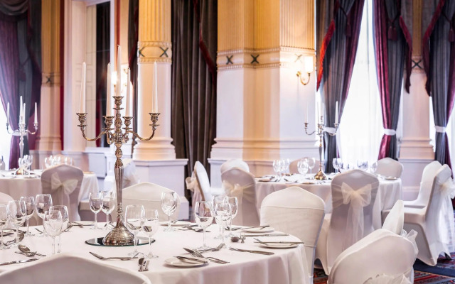Exeter Rougemont hotel by Sunday