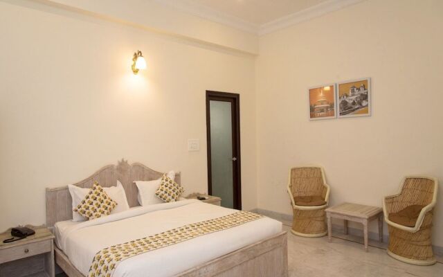 OYO 13793 Villa Sagat Raaso
