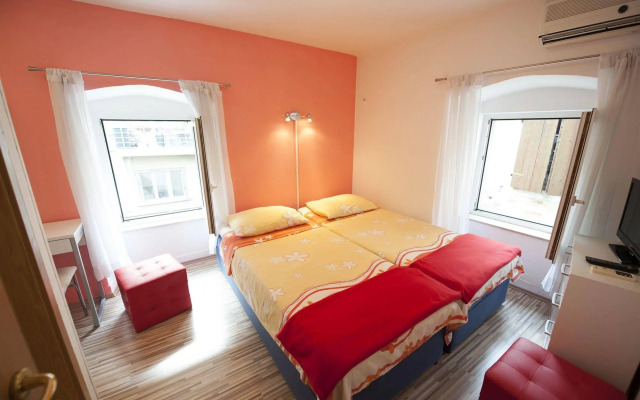 Rooms Damira Split