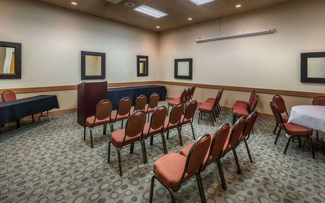 Best Western Plus Silverdale Beach Hotel