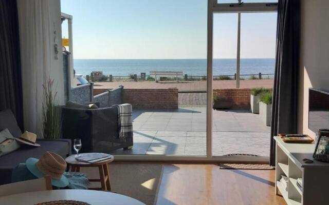 Benny's Beach House 2