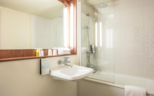 Hotel Campanile Nîmes Sud - Caissargues