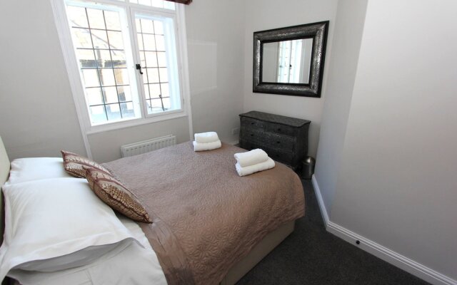 Commonhall Apartments, City Views