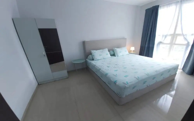 Lush Lakeside - Citra Luxury Apartments – Guest Rooms – Jakarta