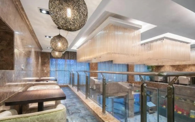 Xin Gang Fashion Hotel