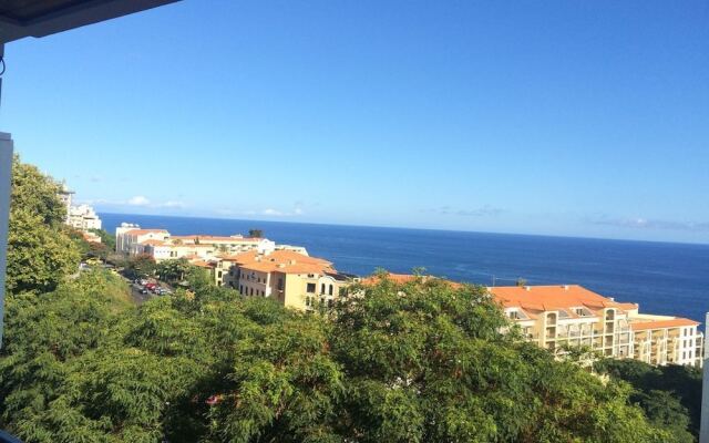 Funchal Charming Lido Flat