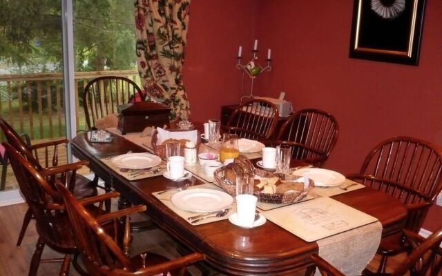Brock Hollow Bed & Breakfast
